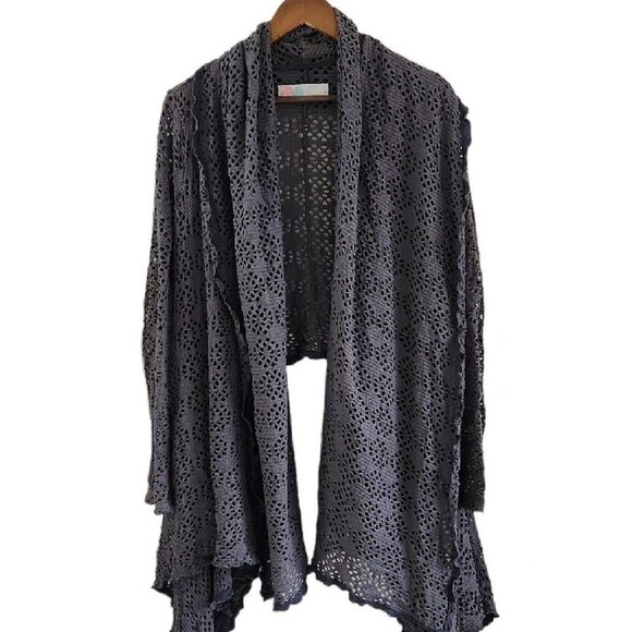 FP Free People Beach Gray Eyelet Shawl Cardigan Jacket Size Small - Picture 1 of 11